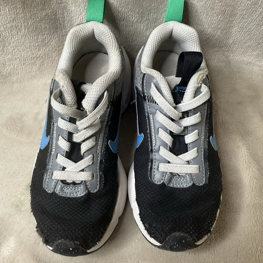 Nike Air Max INTRLK Lite Sneaker - Kids Size 11C